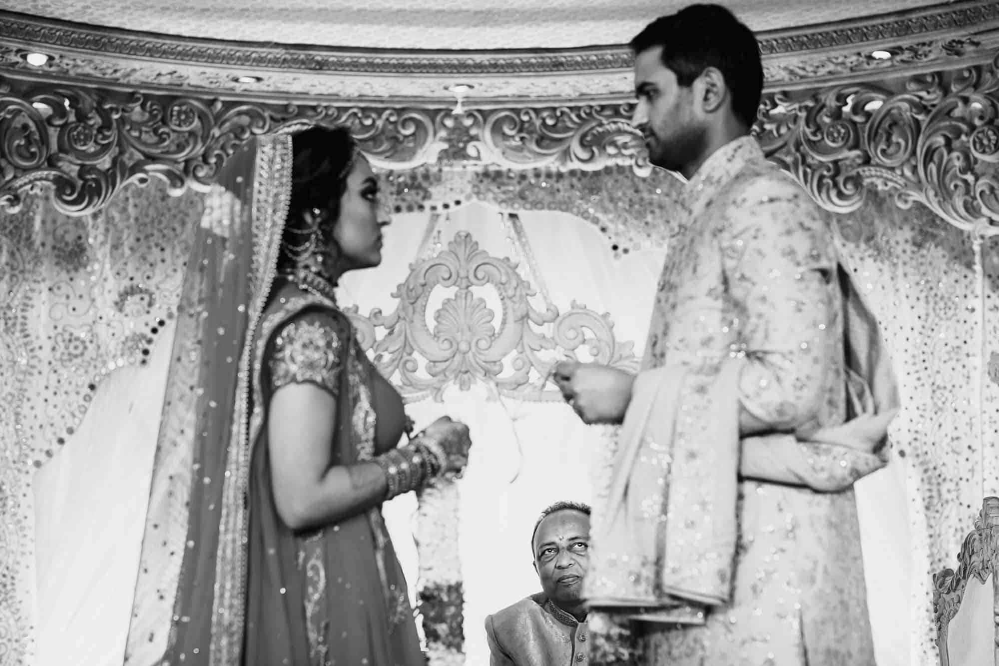 berkshire hindu wedding photographer