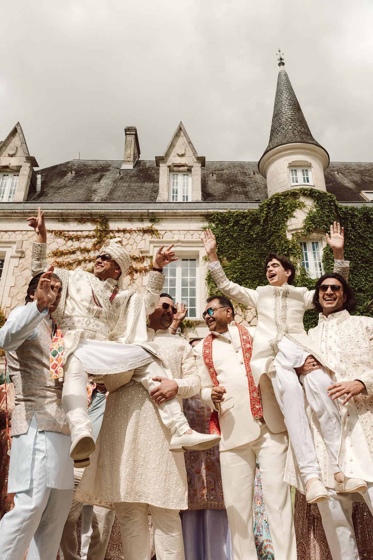 Chateau de la Couronne wedding photos